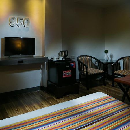 950 Condotel Angeles Bagian luar foto